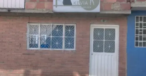 KEVIA CREANDO IMAGEN KEVIA CREANDO IMAGEN